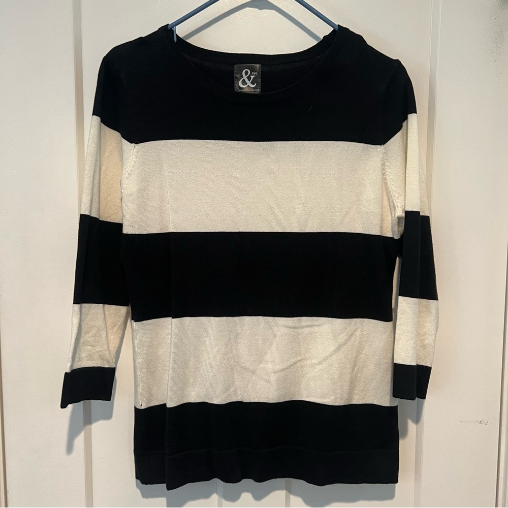 AMPERSAND AVE Black and White Crew Neck Sweater